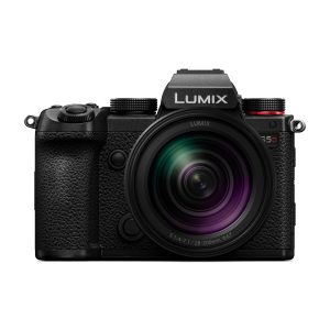 Panasonic Panasonic LUMIX S5D Black + S 28-200mm f/4-7.1