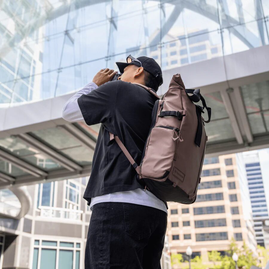 WANDRD Wandrd PRVKE 31l Atacama Clay Photo Bundle V4 - Image 3