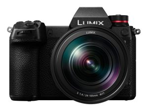 Panasonic Panasonic Lumix S1 + S 24-105mm F4 MACRO O.I.S. MILC 24,2 MP CMOS 6000 x 4000 Pixels Zwart