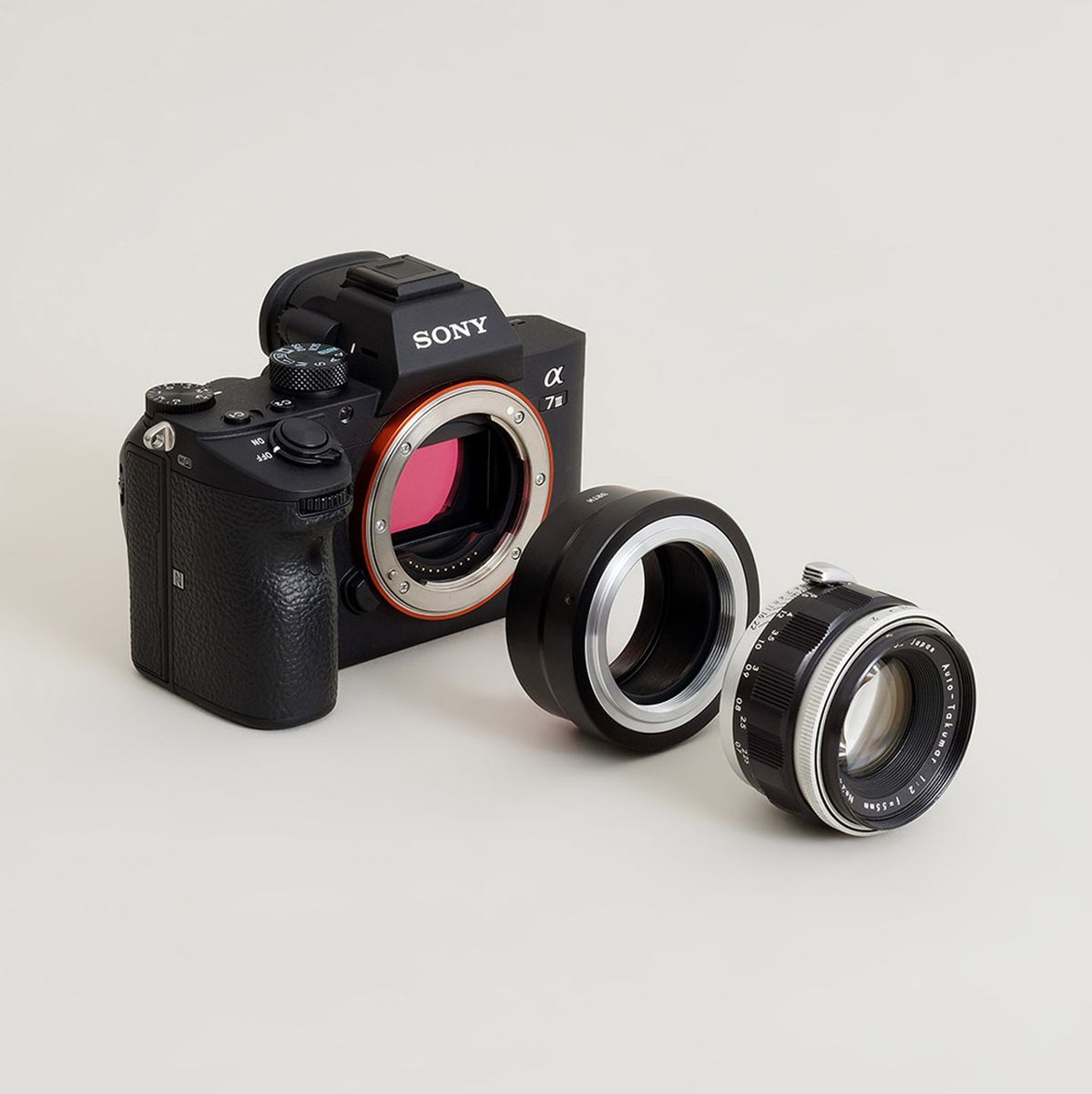Urth Urth Lens Mount Adapter: Compatible w/ M42 Lens And Sony ... - Image 3