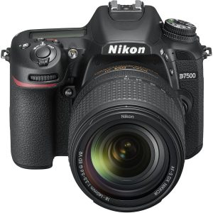 Nikon Nikon D7500 Kit + AF-S DX 18-140 ED VR
