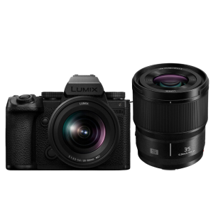 Panasonic Panasonic Lumix S5IIX + 20-60mm f/3.5-5.6 + Lumix S 35mm f/1.8